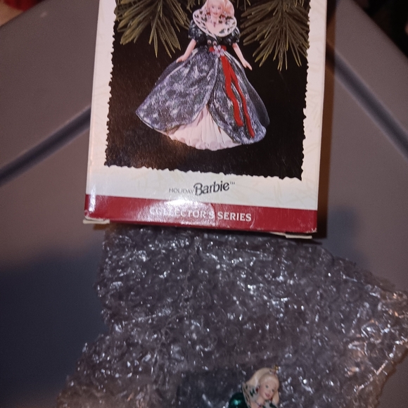 Hallmark keepsakes Barbie Christmas decor. - Picture 9 of 11